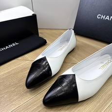 G988😀CHANEL* 香奈儿小香2026专柜同步新款高跟鞋单鞋极简设计 超好搭配的日常款、无论高度 G988😀CHANEL* 香奈儿小香2026专柜同步新款高跟鞋单鞋极简设计 超好搭配的日常款、无论高度