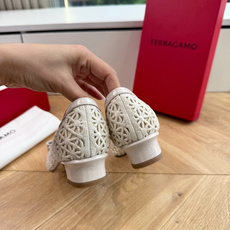 G397所见即所得代购级 原版一比一复刻顶级FERRAGAMO菲拉格慕女士新版Vara铭牌玛丽珍网鞋脚果 G397所见即所得代购级 原版一比一复刻顶级FERRAGAMO菲拉格慕女士新版Vara铭牌玛丽珍网鞋脚果