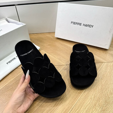 G009顶级品质Pierre hardy26ss 居家休闲 网红同款镂空沙滩平底百搭拖鞋春夏值得入手的简 G009顶级品质Pierre hardy26ss 居家休闲 网红同款镂空沙滩平底百搭拖鞋春夏值得入手的简