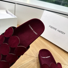 G009顶级品质Pierre hardy26ss 居家休闲 网红同款镂空沙滩平底百搭拖鞋春夏值得入手的简 G009顶级品质Pierre hardy26ss 居家休闲 网红同款镂空沙滩平底百搭拖鞋春夏值得入手的简