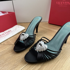 G289VALENTINO华伦天奴经典凉鞋单鞋春夏VLOGO SIGNATURE鞋型线条流畅.版型超赞上 G289VALENTINO华伦天奴经典凉鞋单鞋春夏VLOGO SIGNATURE鞋型线条流畅.版型超赞上