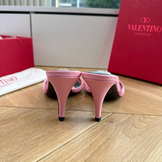 G289VALENTINO华伦天奴经典凉鞋单鞋春夏VLOGO SIGNATURE鞋型线条流畅.版型超赞上 G289VALENTINO华伦天奴经典凉鞋单鞋春夏VLOGO SIGNATURE鞋型线条流畅.版型超赞上