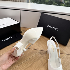 G238😀CHANEL* 香奈儿小香2026专柜同步新款高跟鞋单鞋凉鞋极简设计 超好搭配的日常款、无论高 G238😀CHANEL* 香奈儿小香2026专柜同步新款高跟鞋单鞋凉鞋极简设计 超好搭配的日常款、无论高