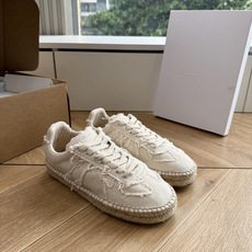 G879顶级品质MaisonMargiela MM6 马吉拉 做旧厚底 德训鞋 休闲 运动鞋这一款德国训 G879顶级品质MaisonMargiela MM6 马吉拉 做旧厚底 德训鞋 休闲 运动鞋这一款德国训