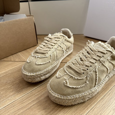 G879顶级品质MaisonMargiela MM6 马吉拉 做旧厚底 德训鞋 休闲 运动鞋这一款德国训 G879顶级品质MaisonMargiela MM6 马吉拉 做旧厚底 德训鞋 休闲 运动鞋这一款德国训