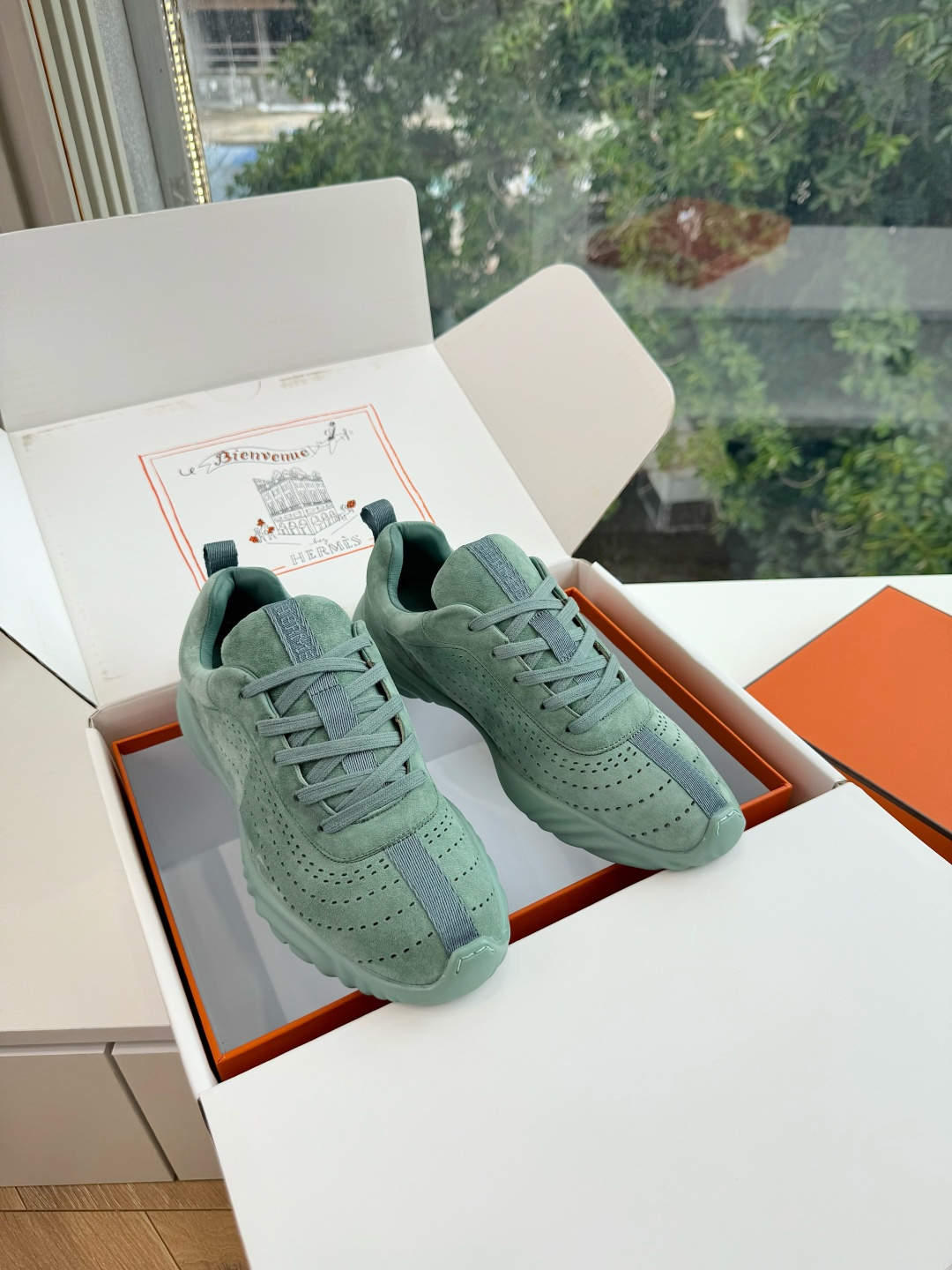 带飞机盒😀G588Hermes爱马仕 H家 Neon系列 情侣款 休闲 运动鞋 小白鞋运动风格山羊皮运动