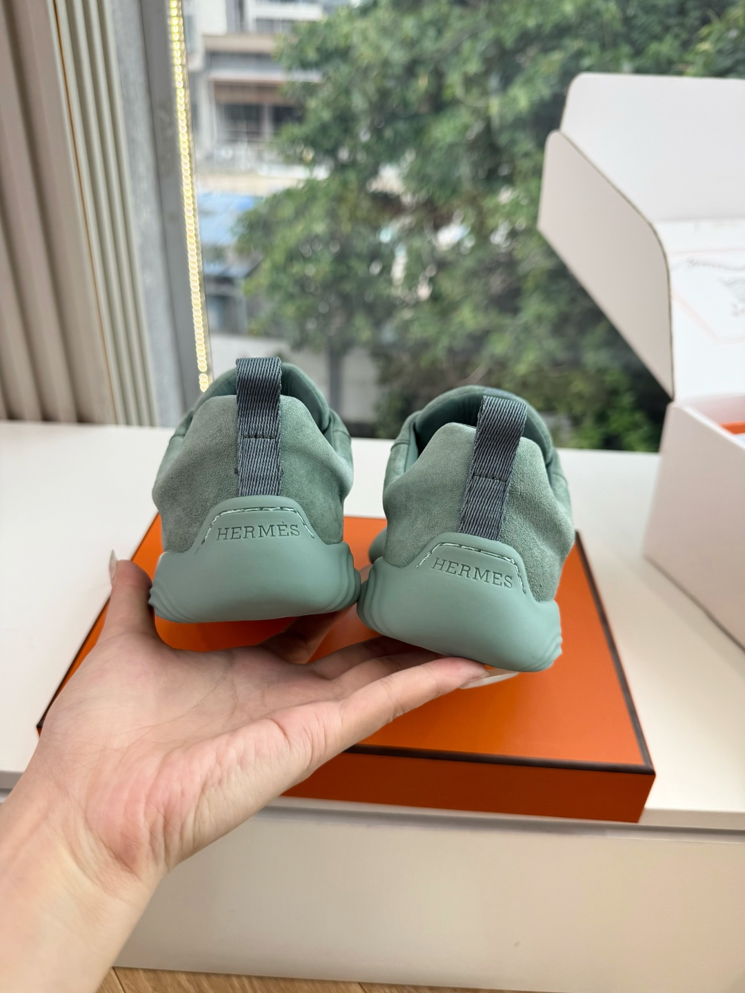 带飞机盒😀G588Hermes爱马仕 H家 Neon系列 情侣款 休闲 运动鞋 小白鞋运动风格山羊皮运动