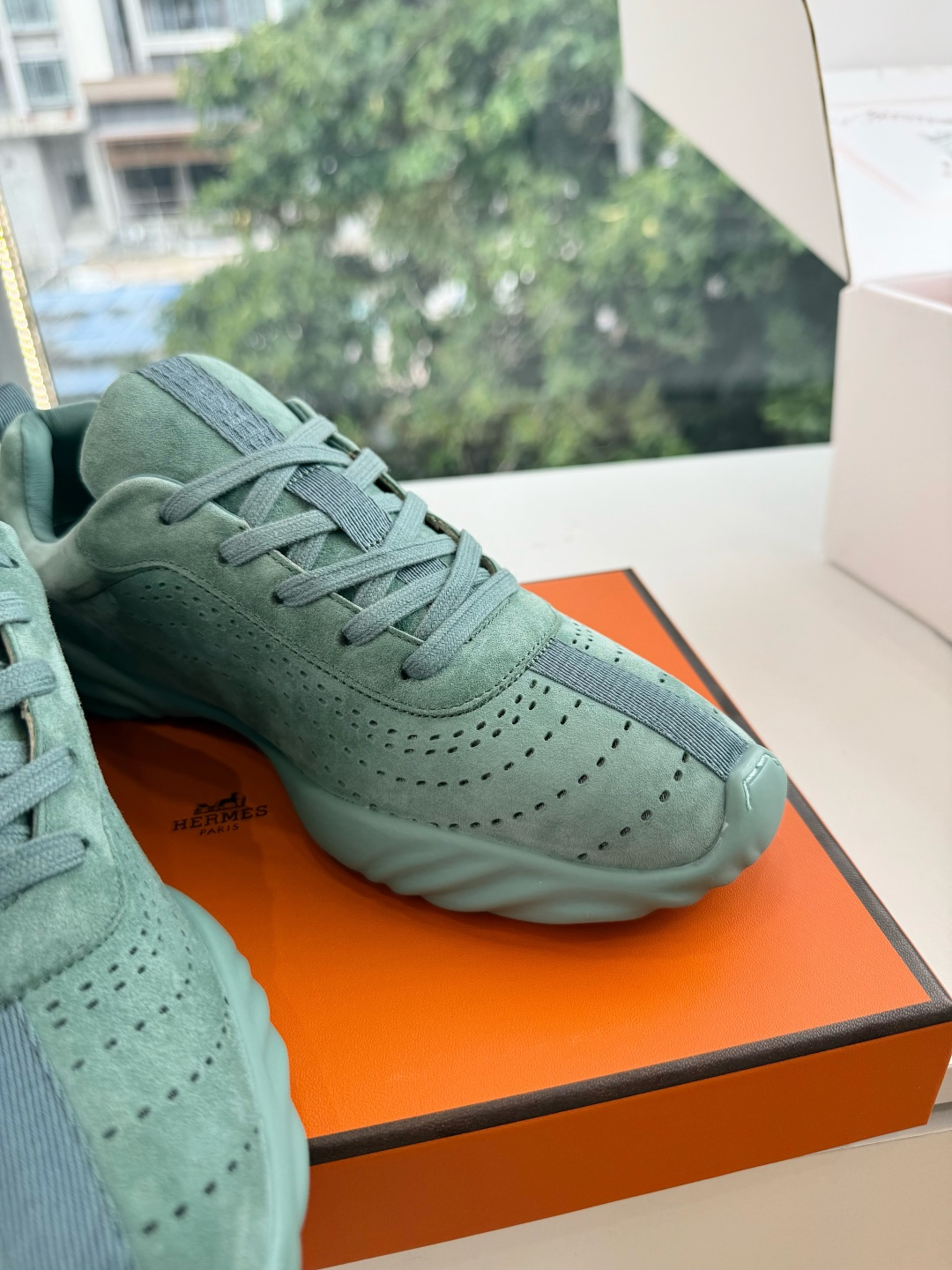 带飞机盒😀G588Hermes爱马仕 H家 Neon系列 情侣款 休闲 运动鞋 小白鞋运动风格山羊皮运动