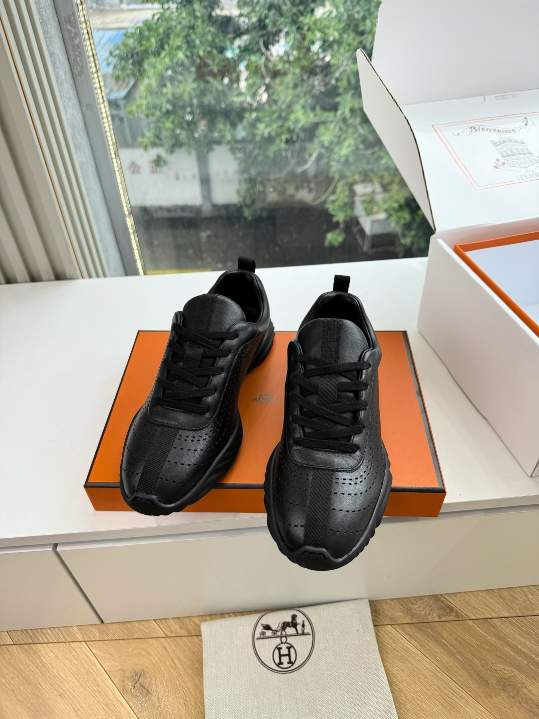 带飞机盒😀G588Hermes爱马仕 H家 Neon系列 情侣款 休闲 运动鞋 小白鞋运动风格山羊皮运动