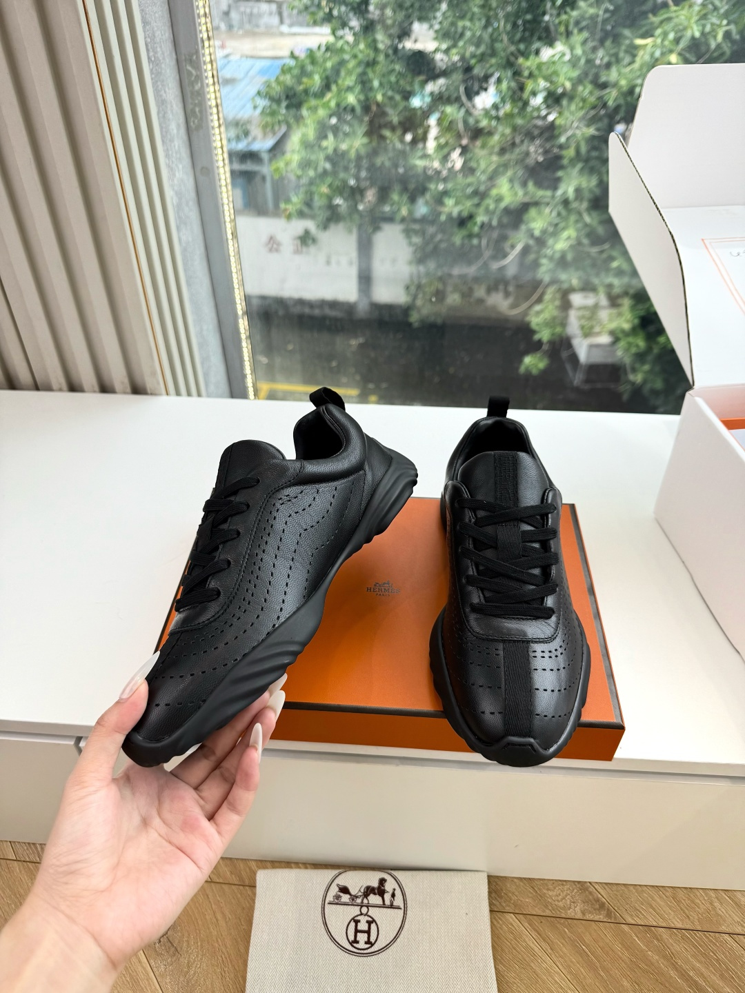 带飞机盒😀G588Hermes爱马仕 H家 Neon系列 情侣款 休闲 运动鞋 小白鞋运动风格山羊皮运动