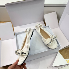 G269顶级品质Dior 迪奥2026一眼就想要夏季网面单鞋简单大方‘低调奢华!配上醒目的Chanris G269顶级品质Dior 迪奥2026一眼就想要夏季网面单鞋简单大方‘低调奢华!配上醒目的Chanris