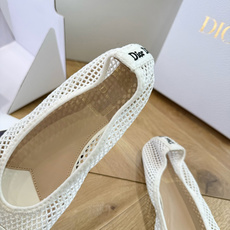 G269顶级品质Dior 迪奥2026一眼就想要夏季网面单鞋简单大方‘低调奢华!配上醒目的Chanris G269顶级品质Dior 迪奥2026一眼就想要夏季网面单鞋简单大方‘低调奢华!配上醒目的Chanris