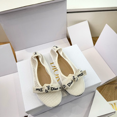 G269顶级品质Dior 迪奥2026一眼就想要夏季网面单鞋简单大方‘低调奢华!配上醒目的Chanris G269顶级品质Dior 迪奥2026一眼就想要夏季网面单鞋简单大方‘低调奢华!配上醒目的Chanris