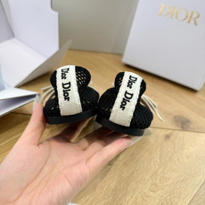 G269顶级品质Dior 迪奥2026一眼就想要夏季网面单鞋简单大方‘低调奢华!配上醒目的Chanris G269顶级品质Dior 迪奥2026一眼就想要夏季网面单鞋简单大方‘低调奢华!配上醒目的Chanris