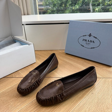 G887统一飞机盒顶级品质所见即所得Prada/普拉达26WF早春新品复古三角标褶皱粗跟平底玛丽珍鞋单鞋 G887统一飞机盒顶级品质所见即所得Prada/普拉达26WF早春新品复古三角标褶皱粗跟平底玛丽珍鞋单鞋