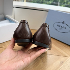G887统一飞机盒顶级品质所见即所得Prada/普拉达26WF早春新品复古三角标褶皱粗跟平底玛丽珍鞋单鞋 G887统一飞机盒顶级品质所见即所得Prada/普拉达26WF早春新品复古三角标褶皱粗跟平底玛丽珍鞋单鞋