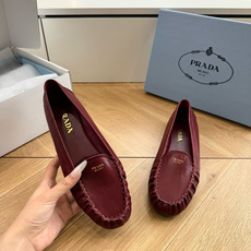 G887统一飞机盒顶级品质所见即所得Prada/普拉达26WF早春新品复古三角标褶皱粗跟平底玛丽珍鞋单鞋 G887统一飞机盒顶级品质所见即所得Prada/普拉达26WF早春新品复古三角标褶皱粗跟平底玛丽珍鞋单鞋