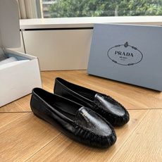 G887统一飞机盒顶级品质所见即所得Prada/普拉达26WF早春新品复古三角标褶皱粗跟平底玛丽珍鞋单鞋 G887统一飞机盒顶级品质所见即所得Prada/普拉达26WF早春新品复古三角标褶皱粗跟平底玛丽珍鞋单鞋