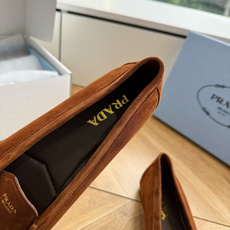 G887统一飞机盒顶级品质所见即所得Prada/普拉达26WF早春新品复古三角标褶皱粗跟平底玛丽珍鞋单鞋 G887统一飞机盒顶级品质所见即所得Prada/普拉达26WF早春新品复古三角标褶皱粗跟平底玛丽珍鞋单鞋
