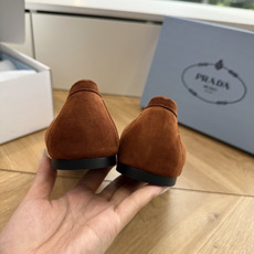G887统一飞机盒顶级品质所见即所得Prada/普拉达26WF早春新品复古三角标褶皱粗跟平底玛丽珍鞋单鞋 G887统一飞机盒顶级品质所见即所得Prada/普拉达26WF早春新品复古三角标褶皱粗跟平底玛丽珍鞋单鞋