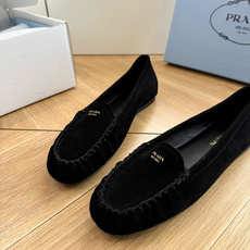 G887统一飞机盒顶级品质所见即所得Prada/普拉达26WF早春新品复古三角标褶皱粗跟平底玛丽珍鞋单鞋 G887统一飞机盒顶级品质所见即所得Prada/普拉达26WF早春新品复古三角标褶皱粗跟平底玛丽珍鞋单鞋