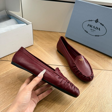 G887统一飞机盒顶级品质所见即所得Prada/普拉达26WF早春新品复古三角标褶皱粗跟平底玛丽珍鞋单鞋 G887统一飞机盒顶级品质所见即所得Prada/普拉达26WF早春新品复古三角标褶皱粗跟平底玛丽珍鞋单鞋