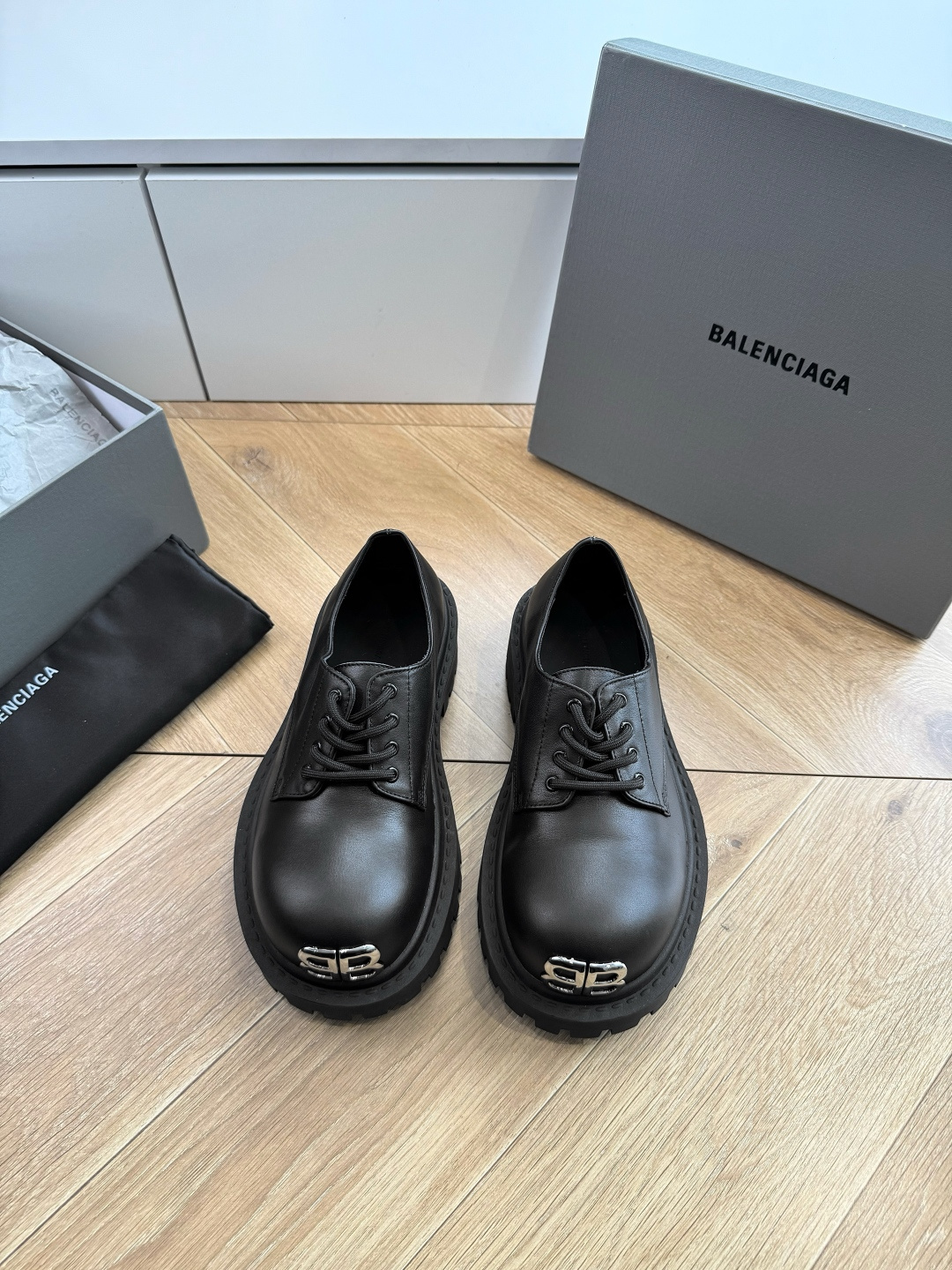 G261对版代购级别Balenciaga巴黎世家2026春毒液Venom英伦复古深口厚底单鞋 请认准高版