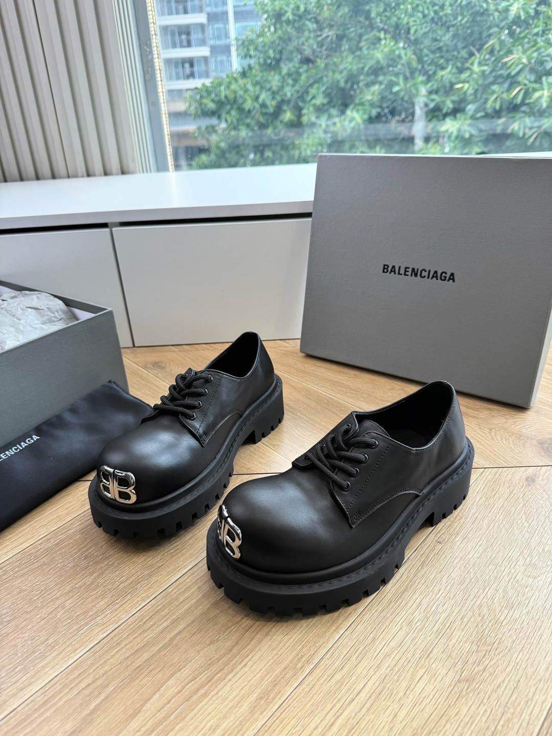 G261对版代购级别Balenciaga巴黎世家2026春毒液Venom英伦复古深口厚底单鞋 请认准高版