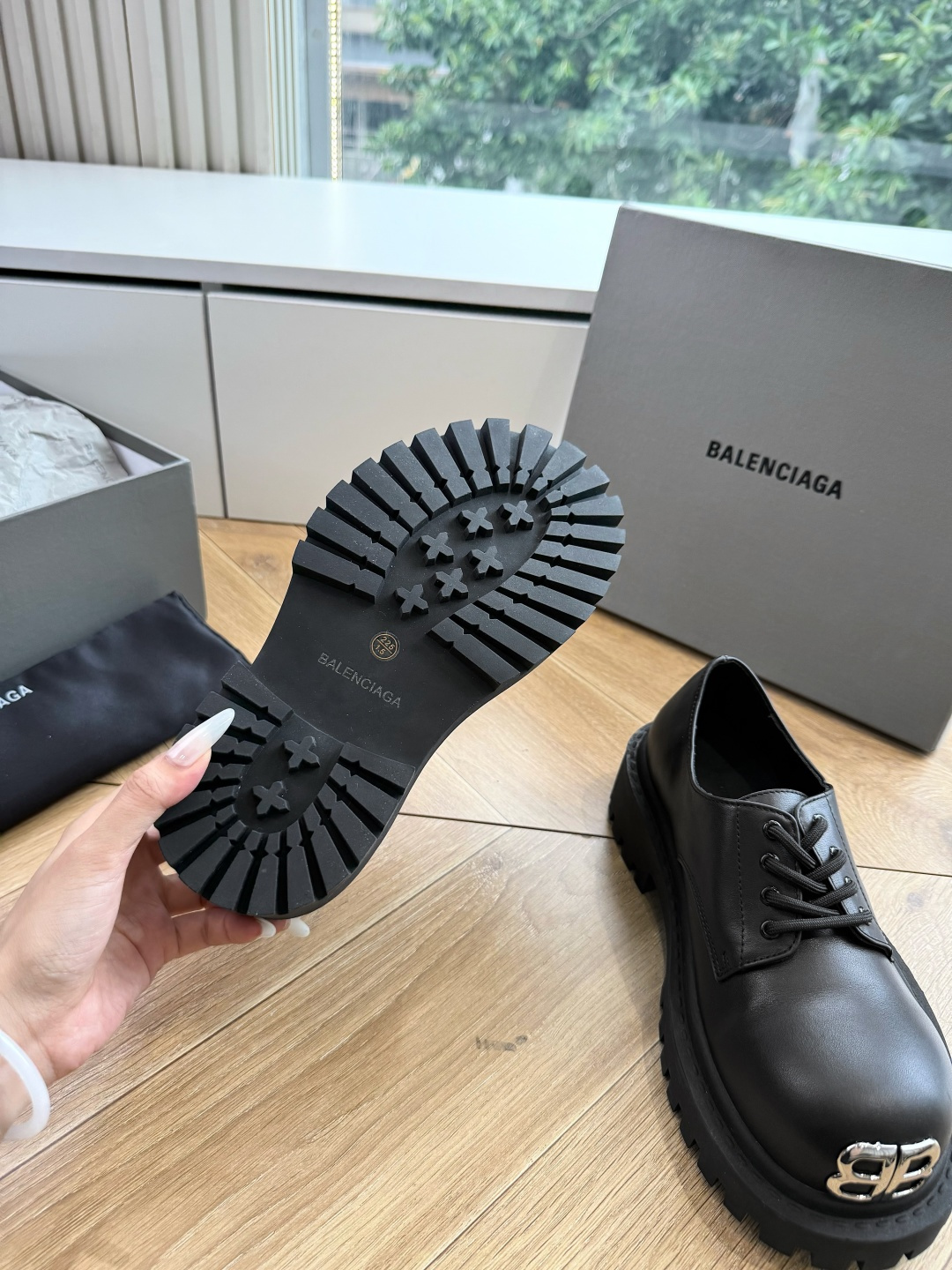 G261对版代购级别Balenciaga巴黎世家2026春毒液Venom英伦复古深口厚底单鞋 请认准高版