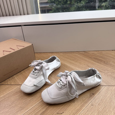 G049 原版开发 2026新款 VIVAIA 春日芭蕾·缎面德训鞋上新把春日的温柔穿在脚上✨缎面光泽+ G049 原版开发 2026新款 VIVAIA 春日芭蕾·缎面德训鞋上新把春日的温柔穿在脚上✨缎面光泽+