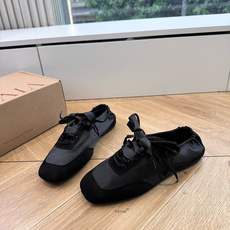 G049 原版开发 2026新款 VIVAIA 春日芭蕾·缎面德训鞋上新把春日的温柔穿在脚上✨缎面光泽+ G049 原版开发 2026新款 VIVAIA 春日芭蕾·缎面德训鞋上新把春日的温柔穿在脚上✨缎面光泽+