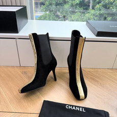 G238级CHANE*2026小香奈儿切尔西短靴妥妥的自留款!!比经典款Slingback舒服太多啦!每 G238级CHANE*2026小香奈儿切尔西短靴妥妥的自留款!!比经典款Slingback舒服太多啦!每