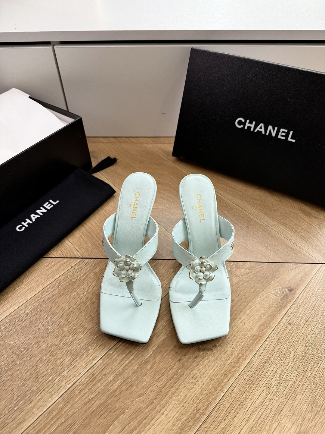 G238😀CHANEL* 香奈儿小香2026专柜同步新款高跟鞋凉鞋极简设计 超好搭配的日常款、无论高度 
