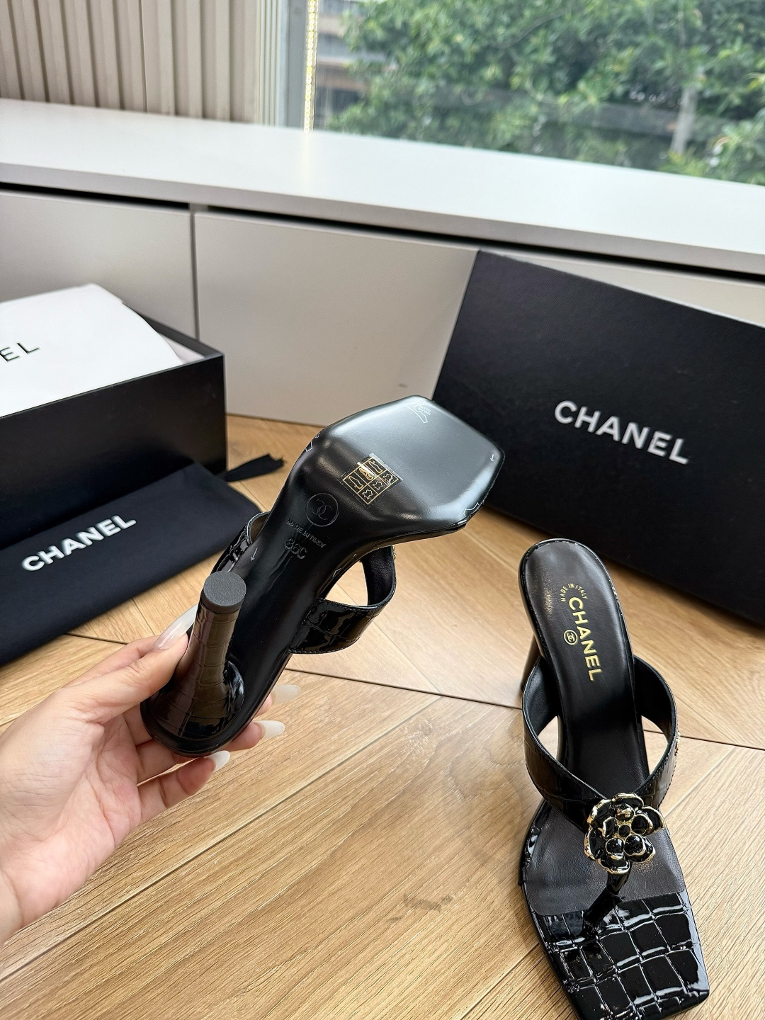 G238😀CHANEL* 香奈儿小香2026专柜同步新款高跟鞋凉鞋极简设计 超好搭配的日常款、无论高度 G238😀CHANEL* 香奈儿小香2026专柜同步新款高跟鞋凉鞋极简设计 超好搭配的日常款、无论高度
