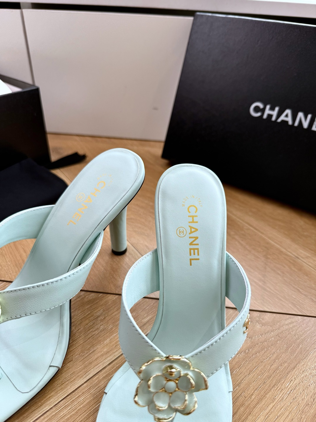G238😀CHANEL* 香奈儿小香2026专柜同步新款高跟鞋凉鞋极简设计 超好搭配的日常款、无论高度 