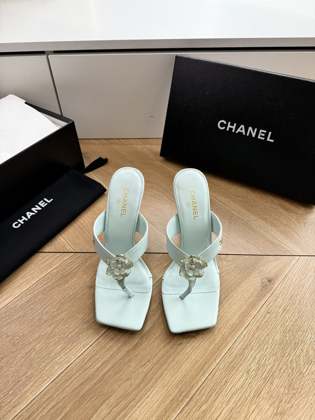 G238😀CHANEL* 香奈儿小香2026专柜同步新款高跟鞋凉鞋极简设计 超好搭配的日常款、无论高度 