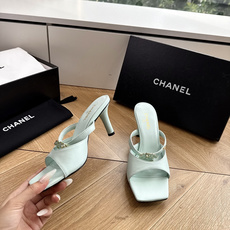 G238😀CHANEL* 香奈儿小香2026专柜同步新款高跟鞋凉鞋极简设计 超好搭配的日常款、无论高度 G238😀CHANEL* 香奈儿小香2026专柜同步新款高跟鞋凉鞋极简设计 超好搭配的日常款、无论高度