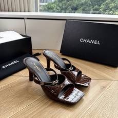 G238😀CHANEL* 香奈儿小香2026专柜同步新款高跟鞋凉鞋极简设计 超好搭配的日常款、无论高度 G238😀CHANEL* 香奈儿小香2026专柜同步新款高跟鞋凉鞋极简设计 超好搭配的日常款、无论高度
