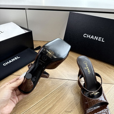G238😀CHANEL* 香奈儿小香2026专柜同步新款高跟鞋凉鞋极简设计 超好搭配的日常款、无论高度 G238😀CHANEL* 香奈儿小香2026专柜同步新款高跟鞋凉鞋极简设计 超好搭配的日常款、无论高度