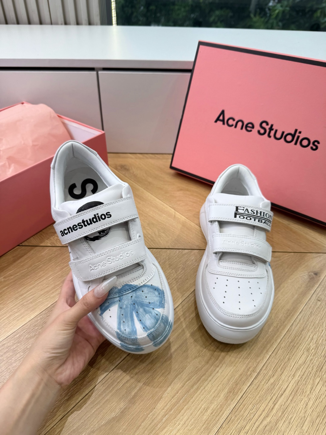 G086代购级别现货供应高版Acne Studios经典魔术贴平底笑脸真皮休闲板鞋运动女鞋小白鞋 面料：牛皮 内里：原版