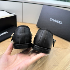 G238😀CHANEL* 香奈儿小香2026专柜同步新款高跟鞋单鞋极简设计 超好搭配的日常款、无论高度 G238😀CHANEL* 香奈儿小香2026专柜同步新款高跟鞋单鞋极简设计 超好搭配的日常款、无论高度