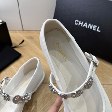 G238😀CHANEL* 香奈儿小香2026专柜同步新款高跟鞋单鞋极简设计 超好搭配的日常款、无论高度 G238😀CHANEL* 香奈儿小香2026专柜同步新款高跟鞋单鞋极简设计 超好搭配的日常款、无论高度