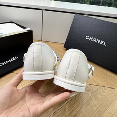 G238😀CHANEL* 香奈儿小香2026专柜同步新款高跟鞋单鞋极简设计 超好搭配的日常款、无论高度 G238😀CHANEL* 香奈儿小香2026专柜同步新款高跟鞋单鞋极简设计 超好搭配的日常款、无论高度