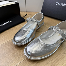 G238😀CHANEL* 香奈儿小香2026专柜同步新款高跟鞋单鞋极简设计 超好搭配的日常款、无论高度 G238😀CHANEL* 香奈儿小香2026专柜同步新款高跟鞋单鞋极简设计 超好搭配的日常款、无论高度