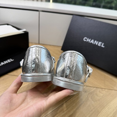 G238😀CHANEL* 香奈儿小香2026专柜同步新款高跟鞋单鞋极简设计 超好搭配的日常款、无论高度 G238😀CHANEL* 香奈儿小香2026专柜同步新款高跟鞋单鞋极简设计 超好搭配的日常款、无论高度