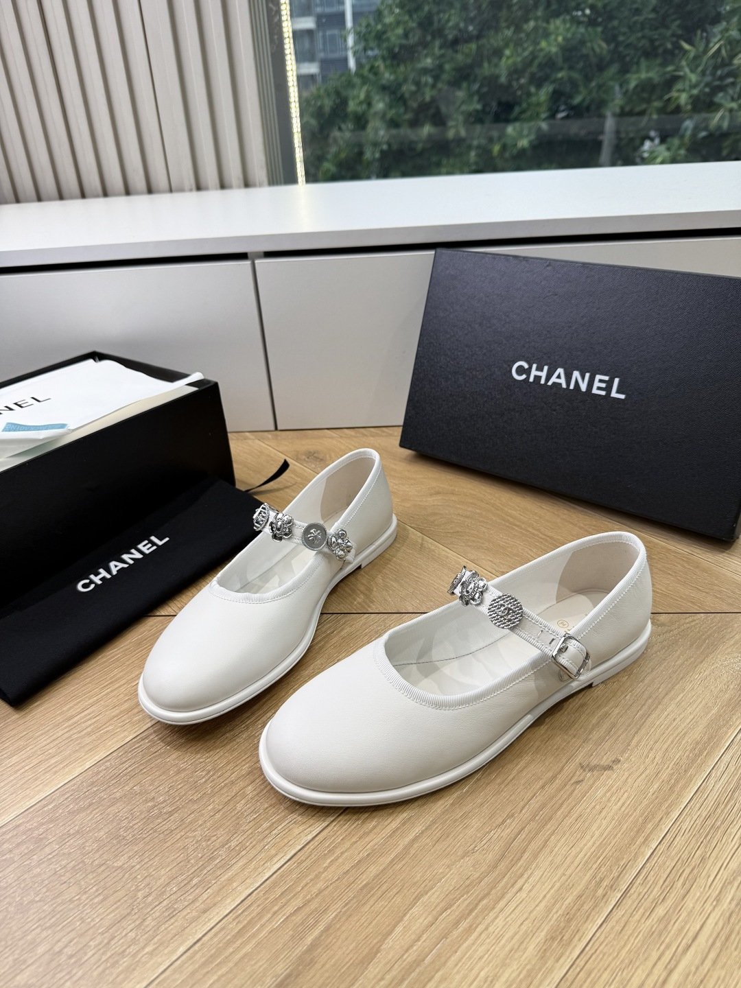 G238😀CHANEL* 香奈儿小香2026专柜同步新款高跟鞋单鞋极简设计 超好搭配的日常款、无论高度 G238😀CHANEL* 香奈儿小香2026专柜同步新款高跟鞋单鞋极简设计 超好搭配的日常款、无论高度