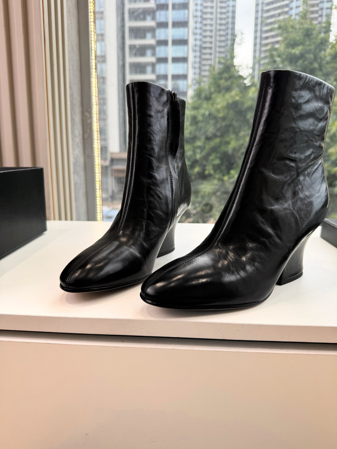 G028😃jil sander ✨2026秋冬新款极简风弹力靴，小仙女想要显腿长，想要线条好看，必选这款靴子，一整个直腿