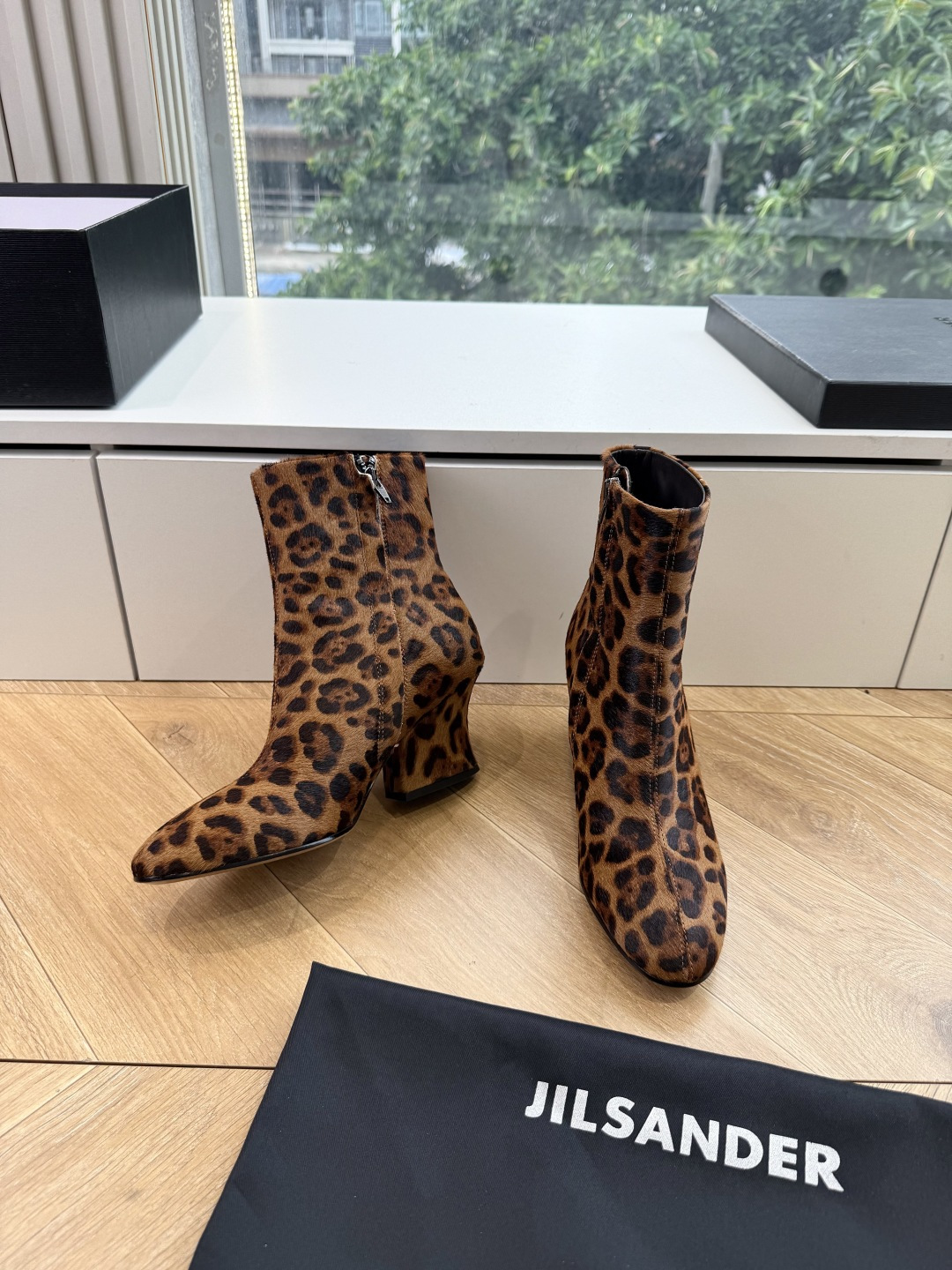 G028😃jil sander ✨2026秋冬新款极简风弹力靴，小仙女想要显腿长，想要线条好看，必选这款靴子，一整个直腿