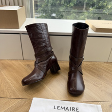 G028😀LEMAIRE✨2026秋冬新款复古短靴,法式慵懒,简约而不失格调,绑带设计,是随性与精致的融合,太美貌了💯 G028😀LEMAIRE✨2026秋冬新款复古短靴,法式慵懒,简约而不失格调,绑带设计,是随性与精致的融合,太美貌了💯