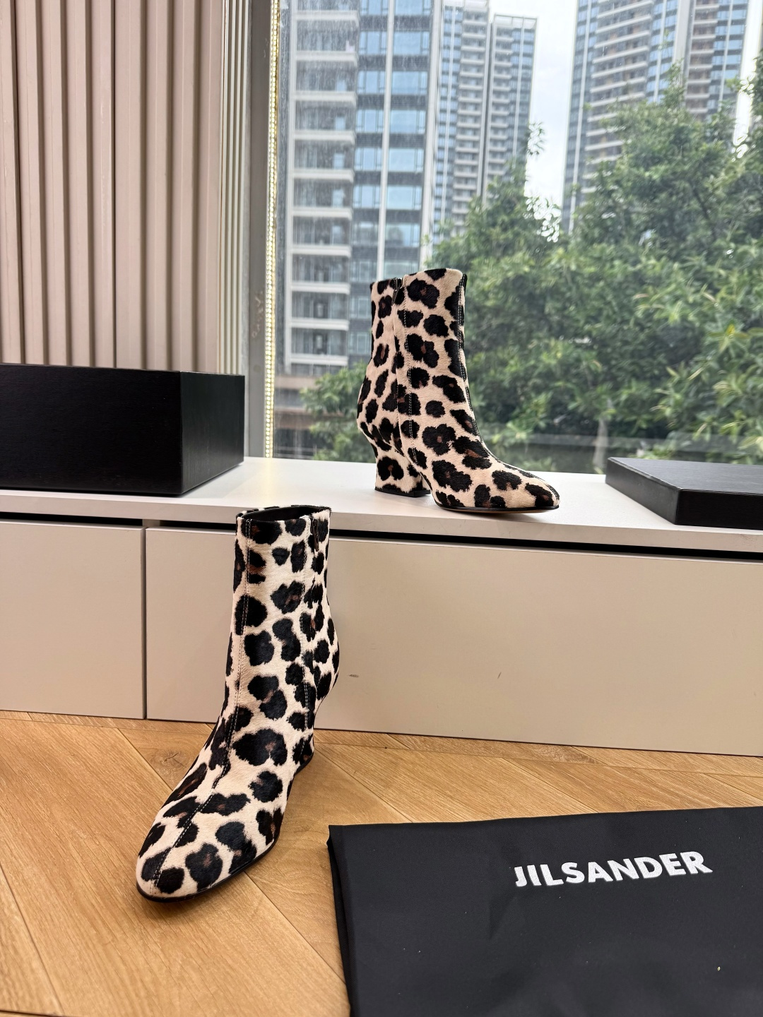 G028😃jil sander ✨2026秋冬新款极简风弹力靴，小仙女想要显腿长，想要线条好看，必选这款靴子，一整个直腿